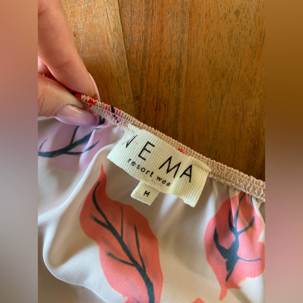 ▶️ Nema Satin Tank Top Womens M Floral Peony Print Cami Y2K Resort Pink EUC - Picture 2 of 12